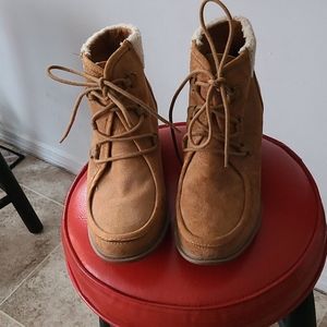 Size 9 mad love wedge ankle boots